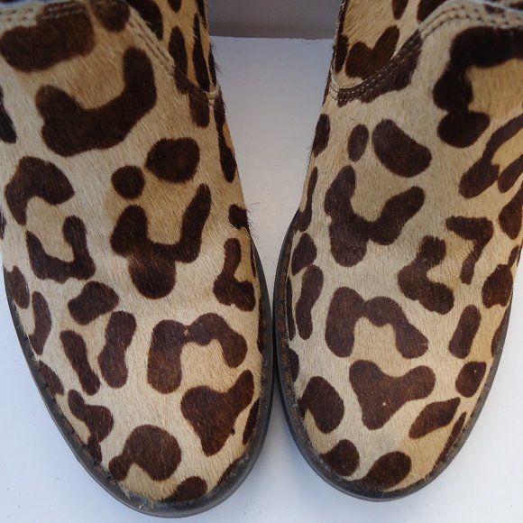 SIZE 7. Very Volatile Leopard Print Booties. - Picture 3 of 16
